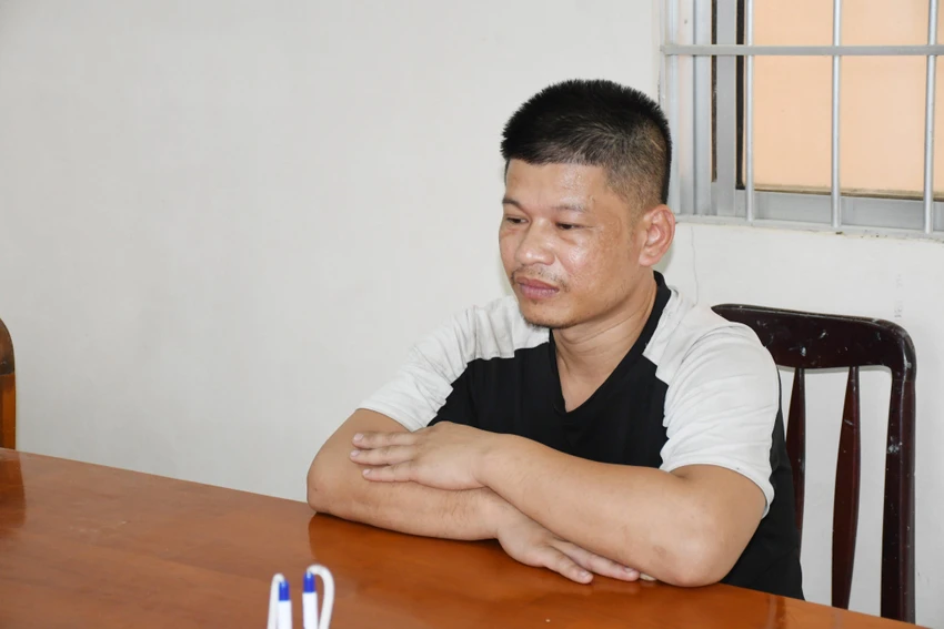 Phạm Văn Lực tại cơ quan công an. Ảnh: HG Phạm Văn Lực tại cơ quan công an. Ảnh: HG