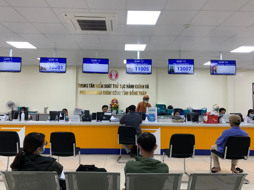 Trung tâm kiểm soát thủ tục hành chính và phục vụ hành chính công tỉnh Đồng Tháp
