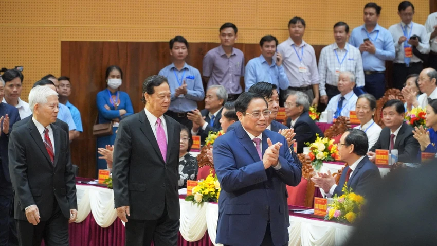 thu-tuong-pham-minh-chinh Thủ tướng Chính phủ Phạm Minh Chính cùng các đại biểu tham dự Lễ kỷ niệm 100 năm ngày sinh Thủ tướng Võ Văn Kiệt.