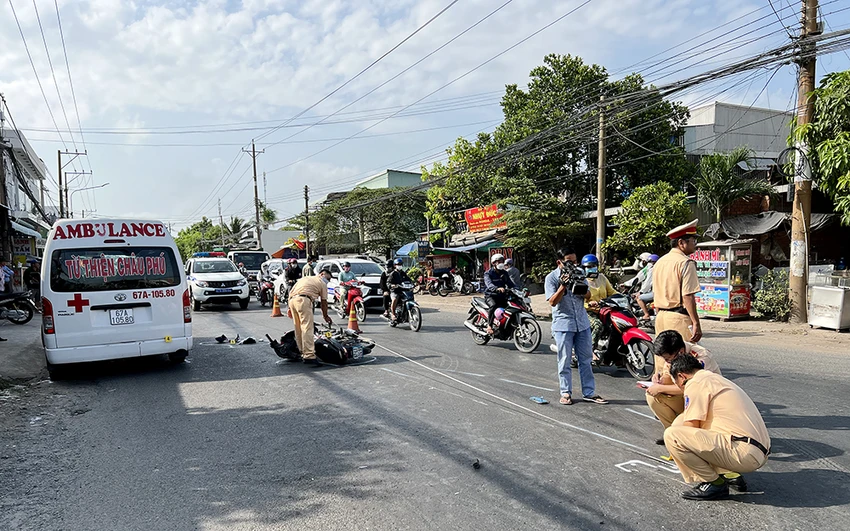 va chạm xe từ thiện va chạm xe từ thiện