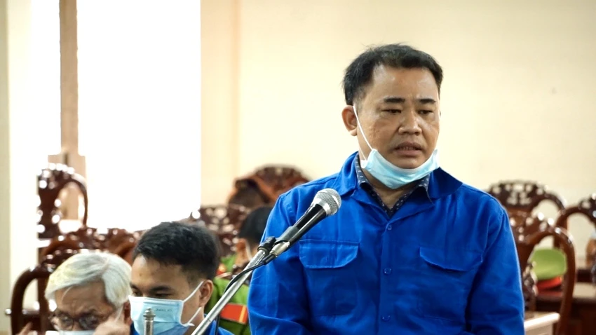 Bị cáo Mãnh tại tòa. Ảnh: HẢI DƯƠNG Bị cáo Mãnh tại tòa. Ảnh: HẢI DƯƠNG