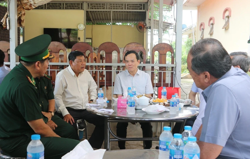 phó thủ tướng Trần Lưu Quang phó thủ tướng Trần Lưu Quang