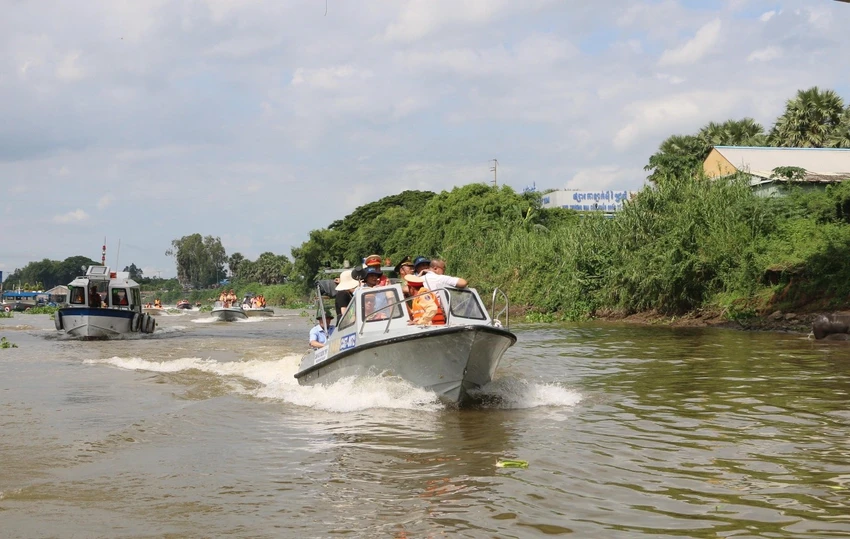 phó thủ tướng Trần Lưu Quang phó thủ tướng Trần Lưu Quang