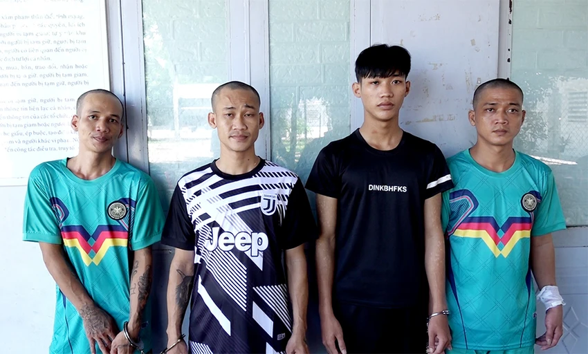 đâm chém an giang