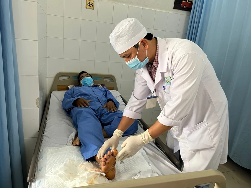 khâu nối bàn chân khâu nối bàn chân