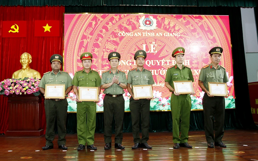 khen thưởng an giang khen thưởng an giang