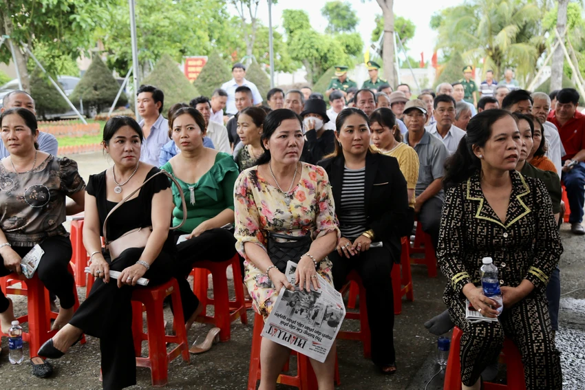 ngu-dan-ben-tre.jpg