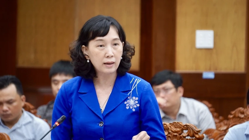 cat-cao-toc-Thuy.jpg