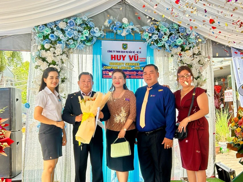 bao-ve-huy-vu.jpg