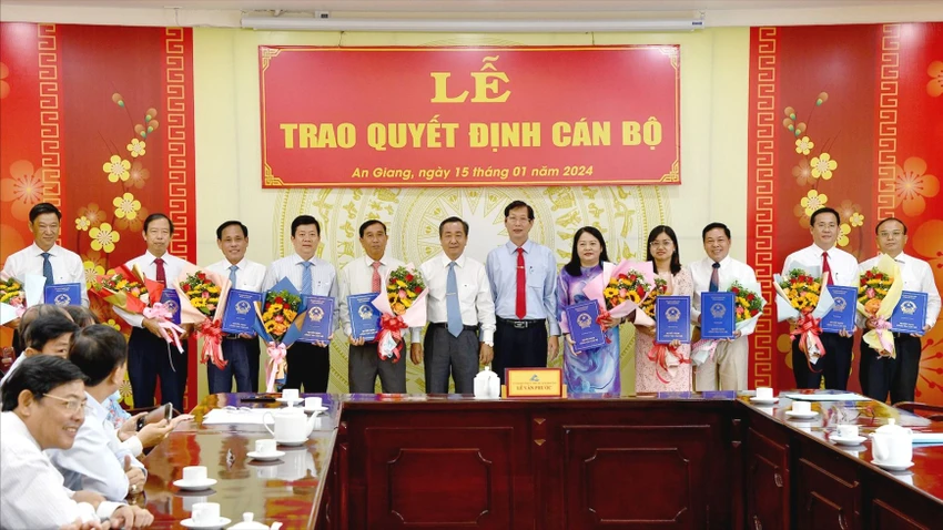 dieu-dong-can-bo-ag-1.jpeg