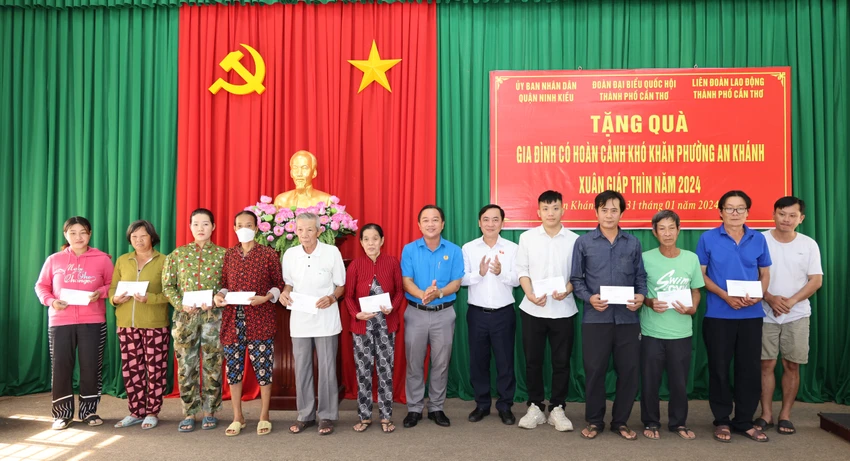 dai-bieu-quoc-hoi-tp-can-tho-2.JPG