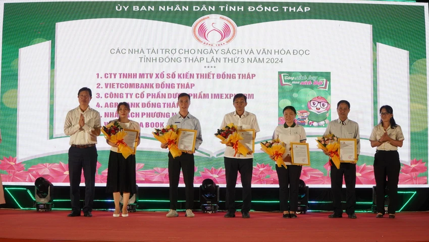 ngay-sach-dong-thap-2.jpg