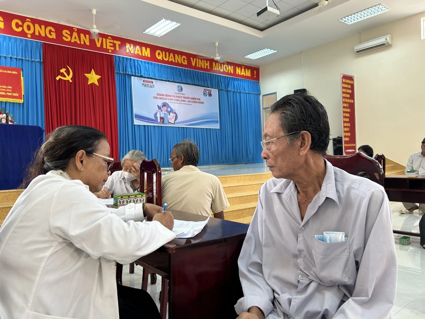 kham-benh-tien-giang-4.JPG