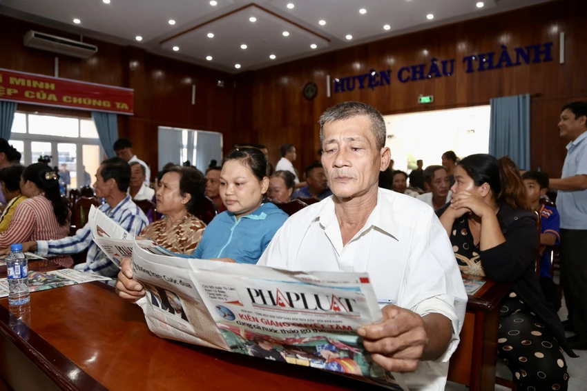 anh-sang-den-tre-bien-kien-giang-16.jpg