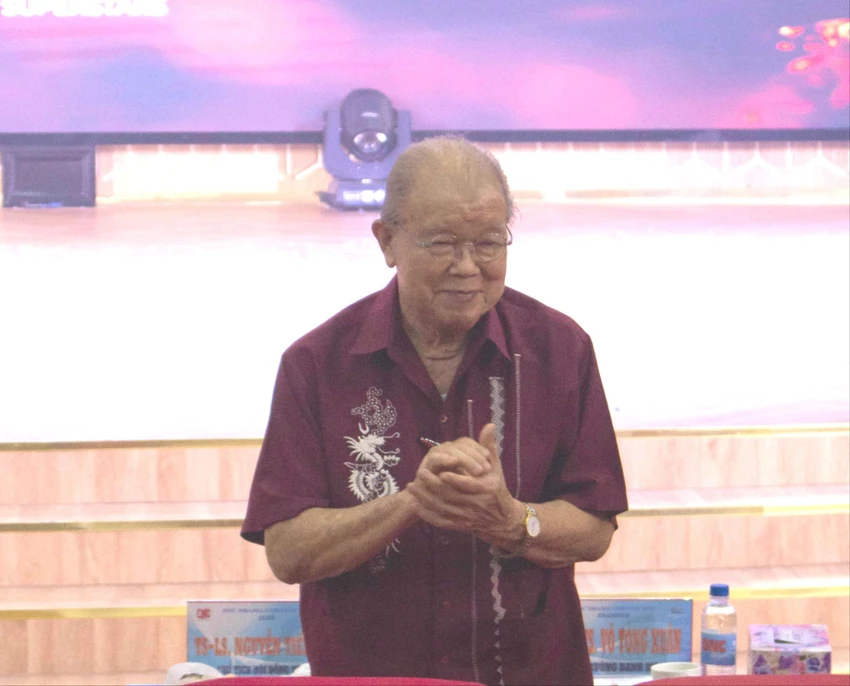 vo-tong-xuan-1.jpg