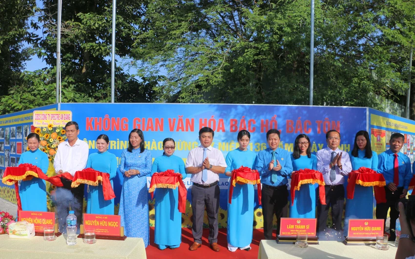 chu-tich-ton-duc-thang-khong-gian.jpg