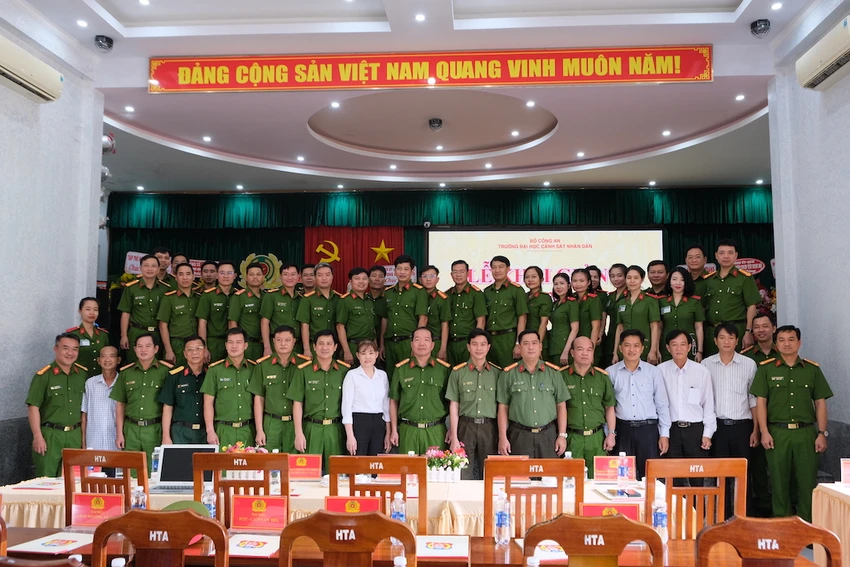 trường đại học cảnh sát nhân dân khai giảng.JPG