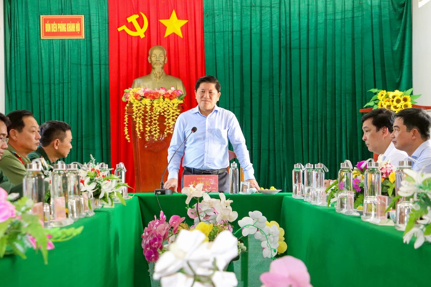 toan-canh-den-tren-bien-tinh-ca-mau-3.JPG