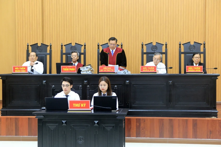 bắt cóc nhằm chiếm đoạt tài sản