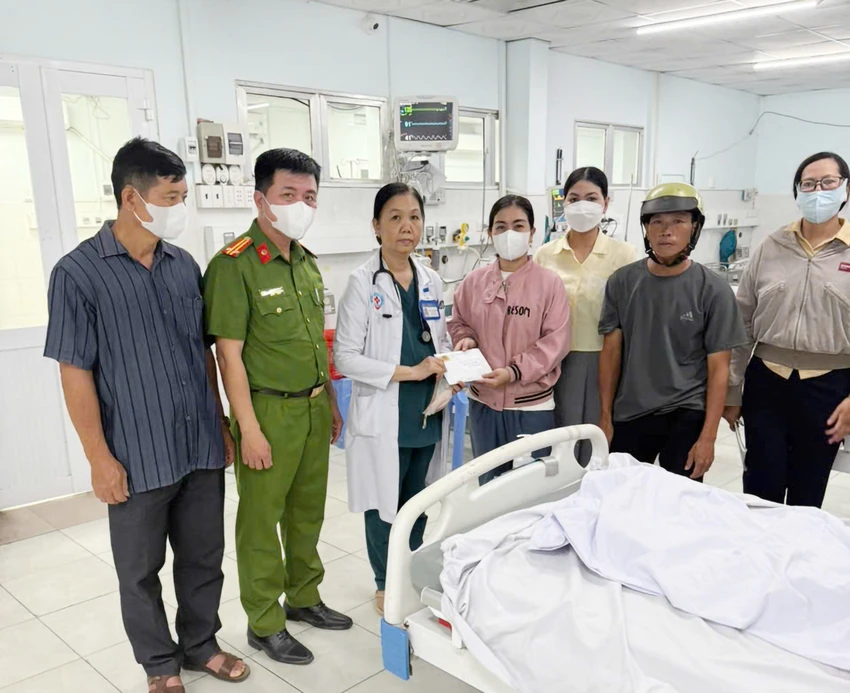 bạo hành con riêng