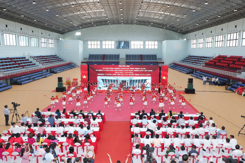 nhà thi đấu đa năng tỉnh vĩnh long