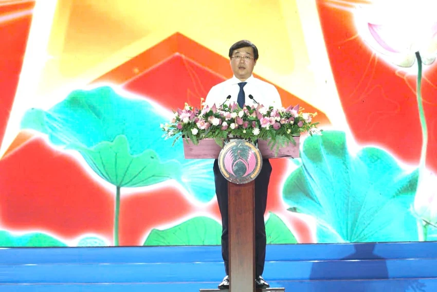 50-nam-ngay-giai-phong-dong-thap-phong.jpg