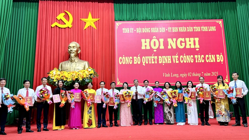 giam-doc-so-tinh-vinh-long.jpg