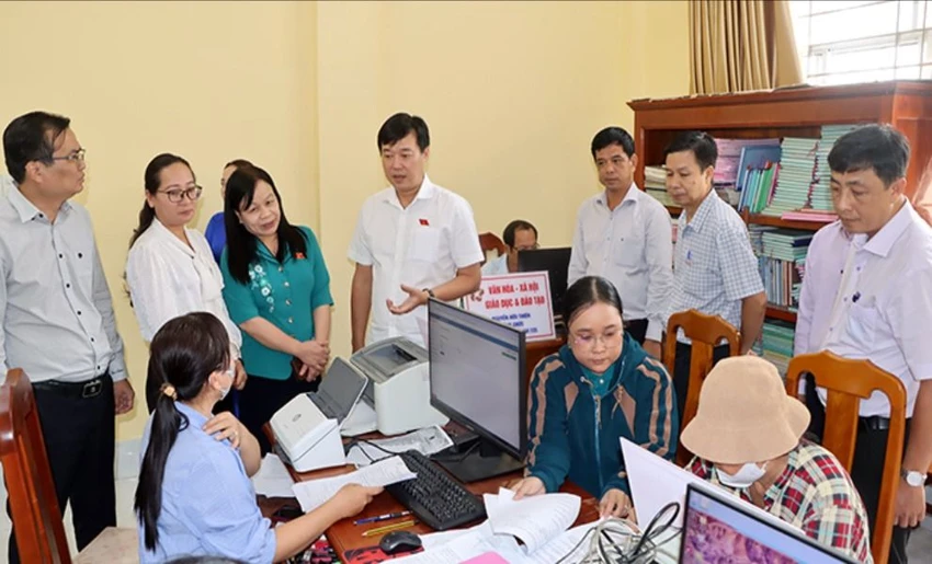 chinh-quyen-2 cap-tinh-dong-thap-phong-1.JPG