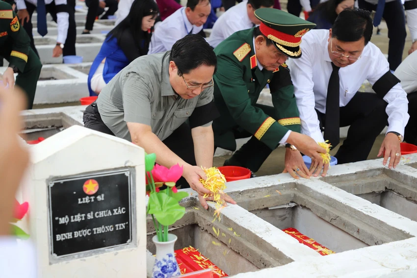 thu-tuong-pham-minh-chinh-liet-si.jpg