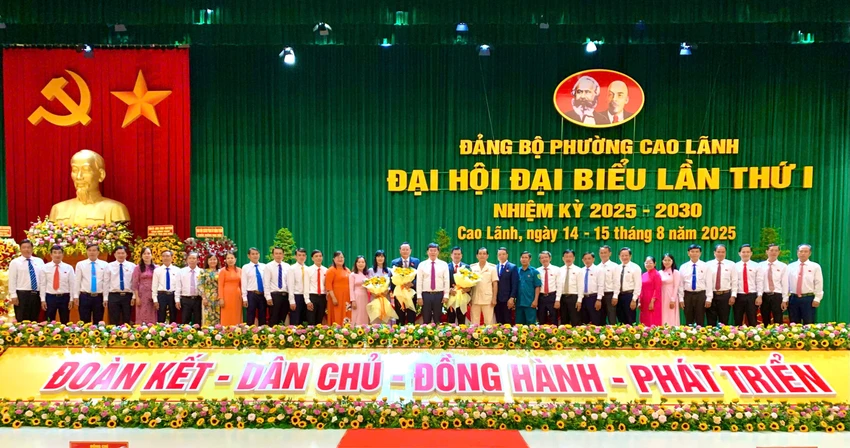 phuong-cao-lanh-dai-hoi-dai-bieu.jpg