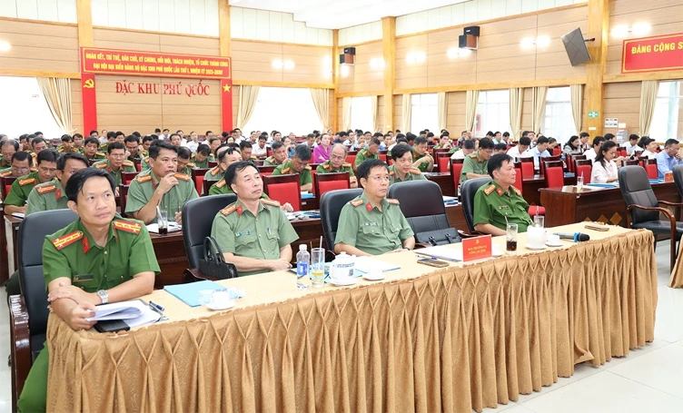 dac-khu-phu-quoc-don-vi-kieu-mau-2.jpg
