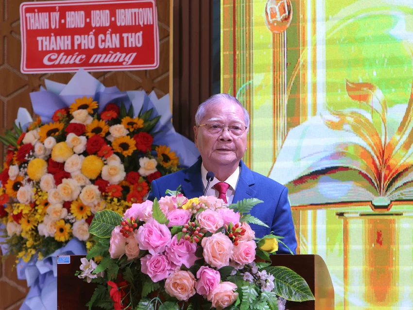 Tiến sĩ Nguyễn Văn Quang, Hiệu trưởng Trường Đại học Nam Cần Thơ