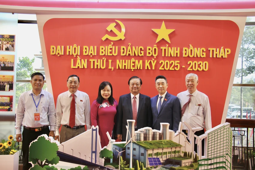 khai-mac-dai-hoi-dai-bieu-dong-thap-2.jpg