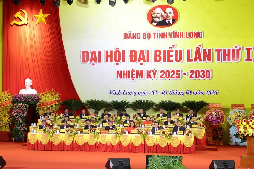 khai-mac-dai-hoi-dai-bieu-vinh-long-3.jpg