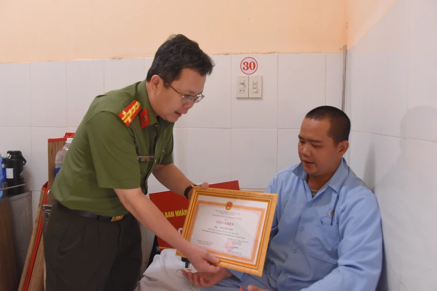 cuop-giat-dong-thap.JPG