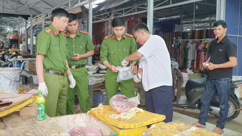 Cần Thơ: Bắt tạm giam 3 cán bộ Thú y liên quan vụ thịt heo nhiễm dịch tả lợn châu Phi