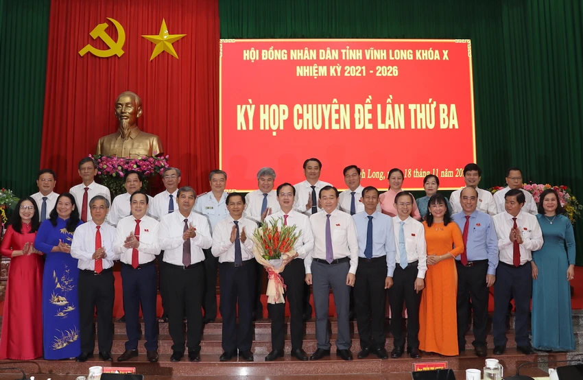 chu-tich-vinh-long.jpg