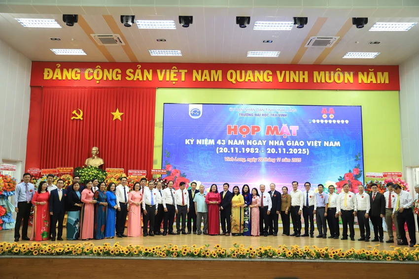 dai-hoc-tra-vinh-hoc-bong-7.JPG