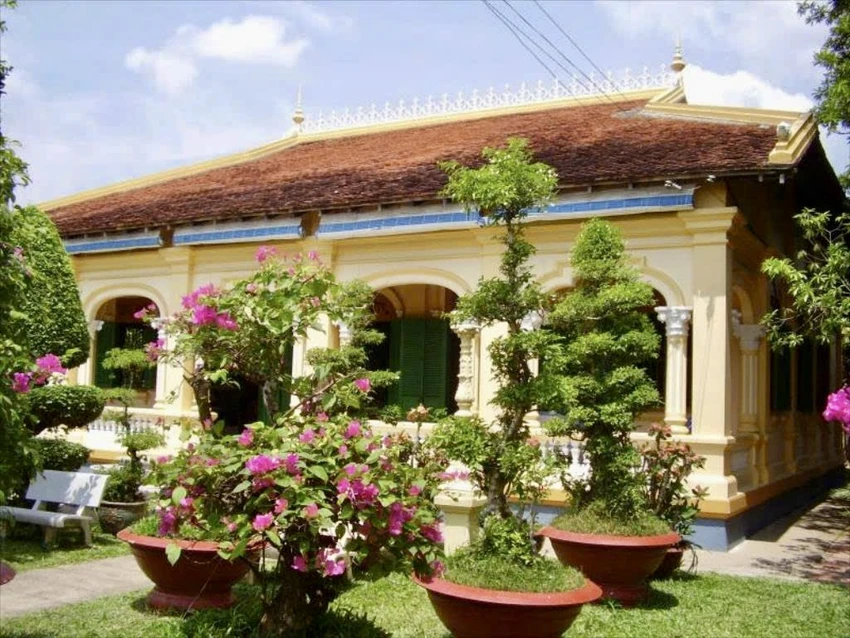 Nhà cổ Ba Đức có hơn 170 năm tuổi nằm giữa Làng cổ Đông Hoà Hiệp