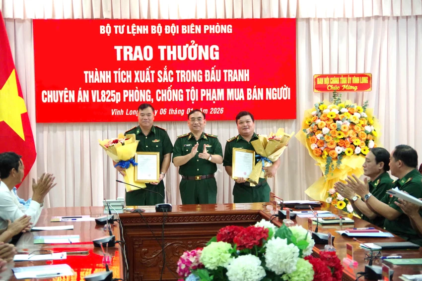 mua bán người,vĩnh long,bộ đội biên phòng