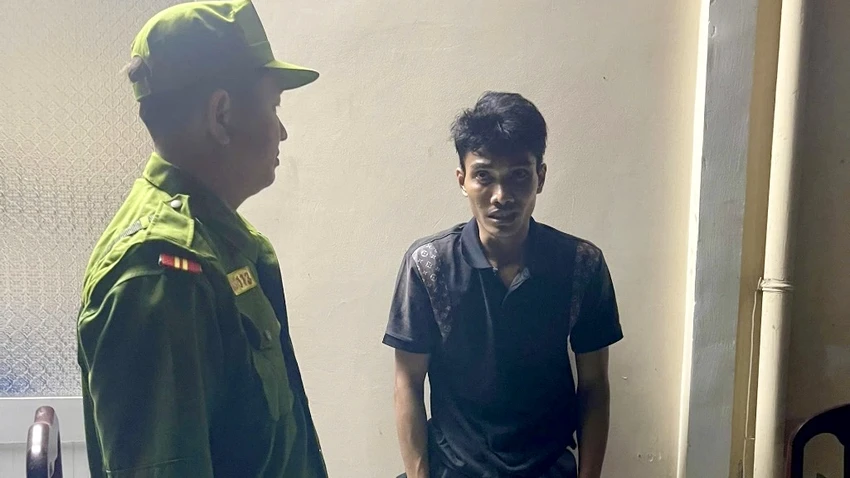 cần thơ,ngáo đá,đột nhập,trụ sở công an