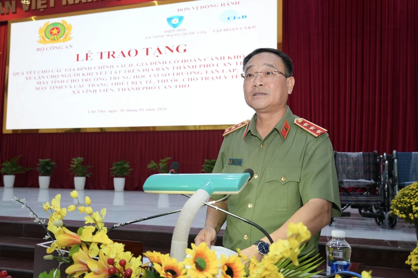 bộ công an,quà tết,cần thơ