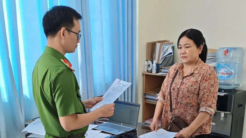 Nữ chủ doanh nghiệp ở vĩnh long bị khởi tố tội trốn thuế