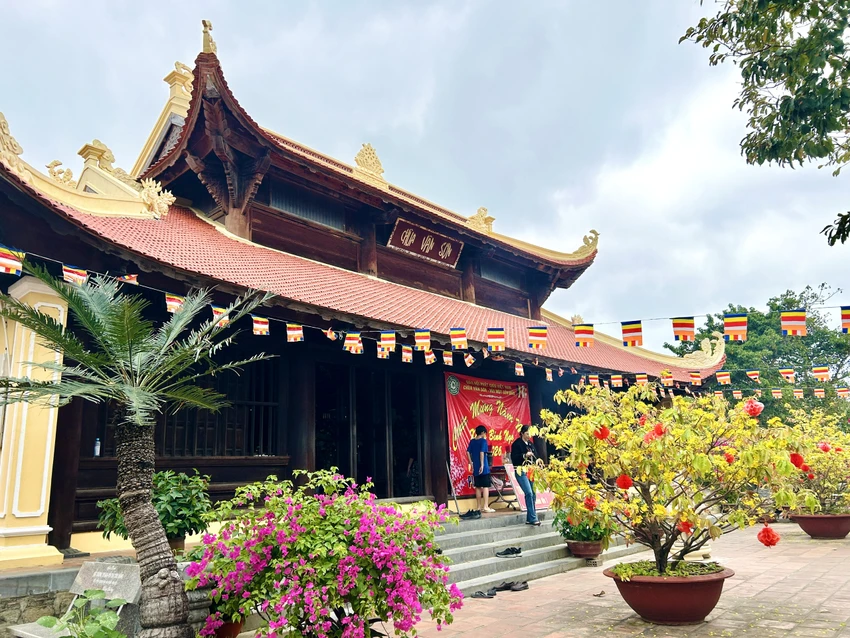 côn đảo,du xuân,chùa núi một,vân sơn tự,lịch sử