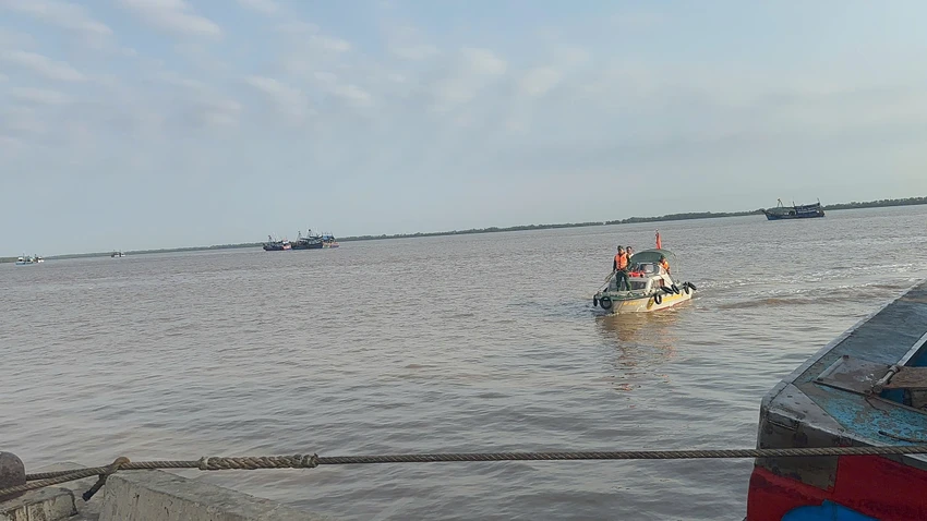 thuyền trưởng,đột quỵ,khai thác hải sản,vĩnh long,cảng Giao Long