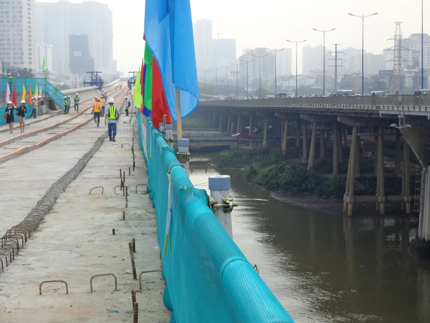 Cầu metro Sài Gòn hành trình đến hợp long ảnh 11