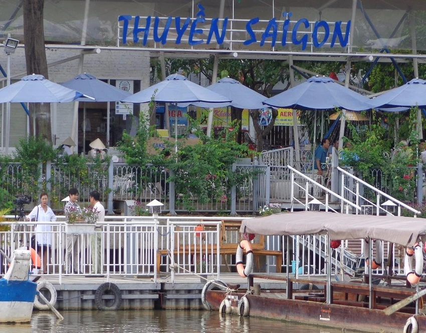 Đường sông không dành cho du lịch? ảnh 1 Thuyền Sài Gòn" ý tưởng du lịch trên kênh Nhiêu Lộc - Thị Nghè xuất hiện vài năm qua