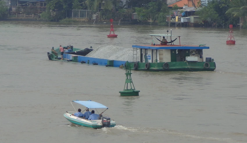 Siết hoạt động các cảng, bến sông dịp cuối năm ảnh 2 Siết hoạt động các cảng, bến sông dịp cuối năm ảnh 2