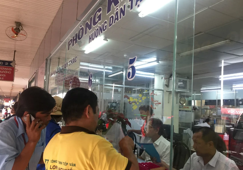 Bắt đầu chở hơn 1,7 triệu khách về quê ăn Tết ảnh 5 Bắt đầu chở hơn 1,7 triệu khách về quê ăn Tết ảnh 5
