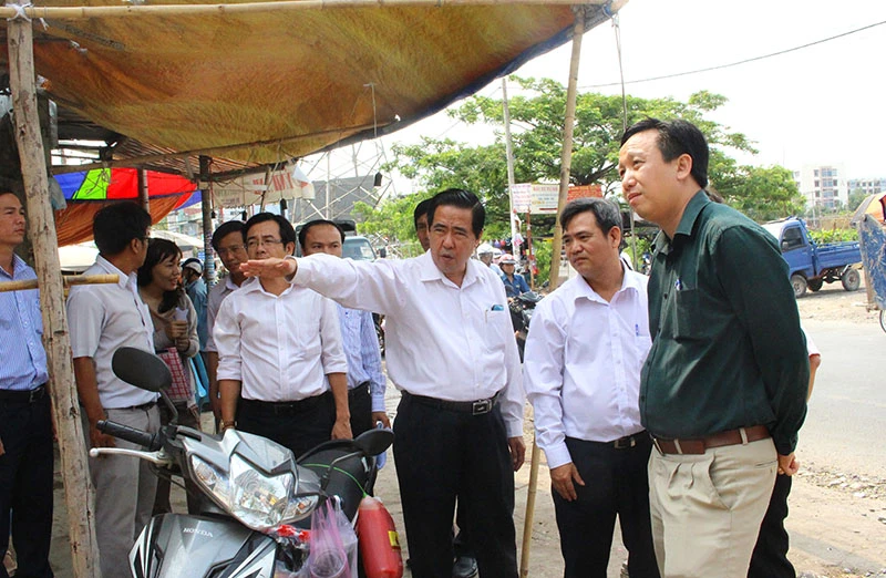 'Đường còn nguyên xi, mỗi năm bỏ 100 triệu làm gì?' ảnh 3 'Đường còn nguyên xi, mỗi năm bỏ 100 triệu làm gì?' ảnh 3